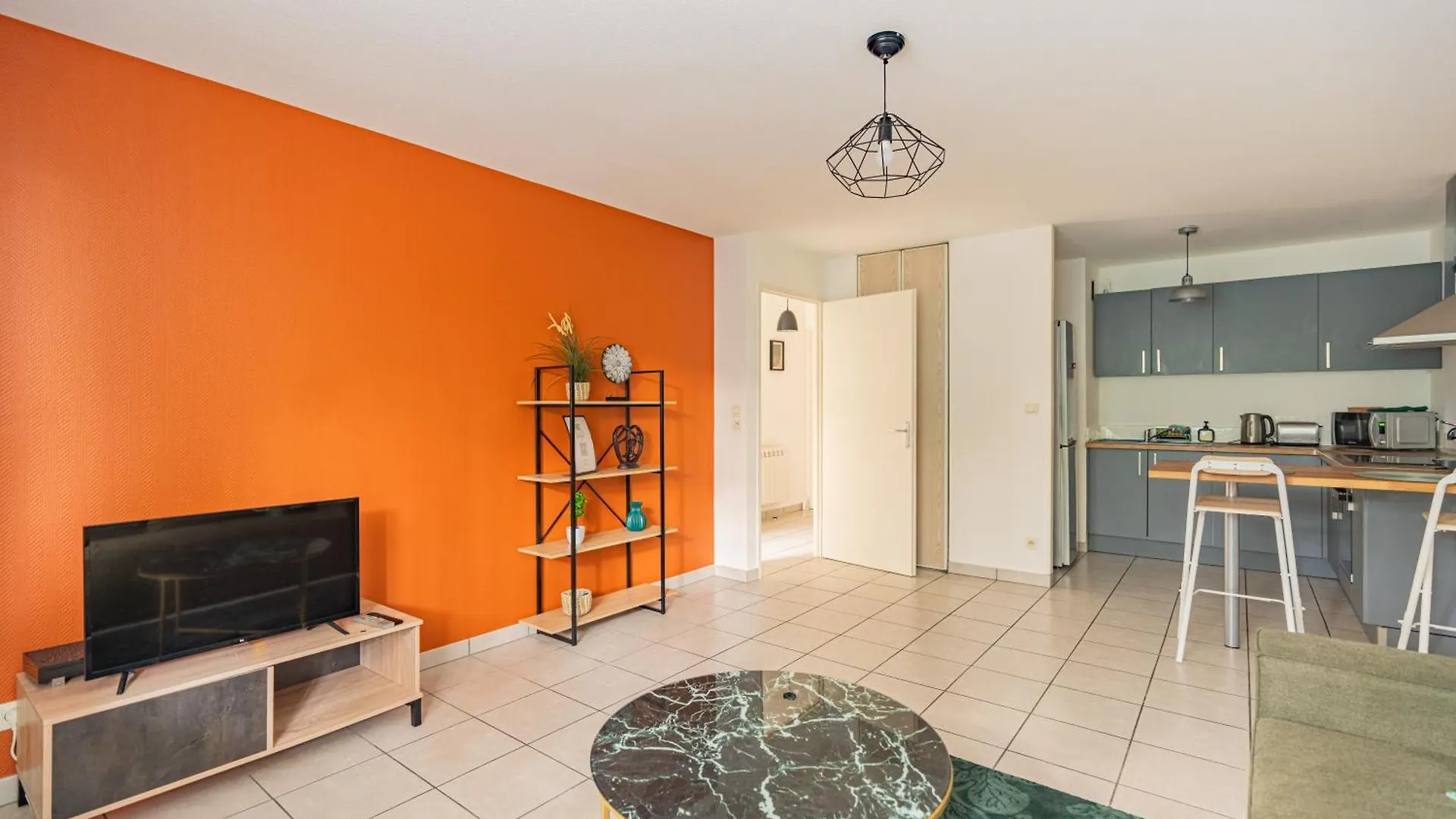Appartement Tout Equipe A 3 Min Gare Annemasse - Ideal Famille Ou Pro - Parking Inclus Ville-la-Grand